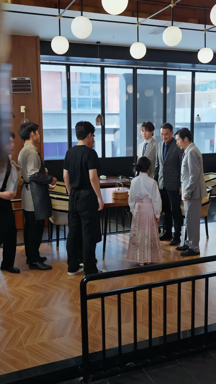 Episode Cover