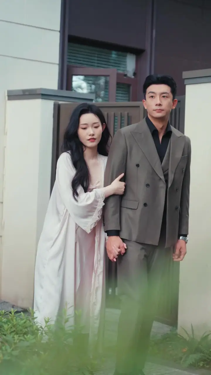 Episode Cover