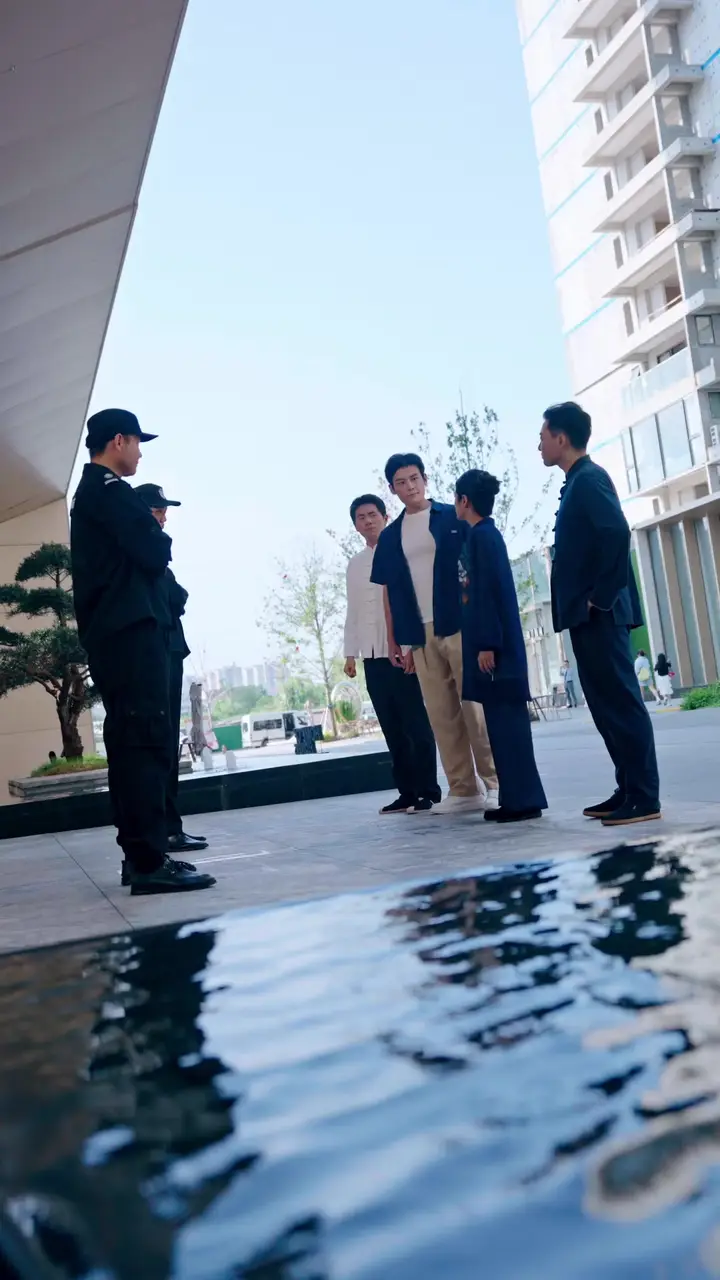 Episode Cover