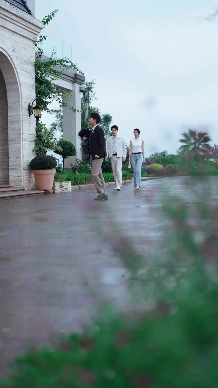 Episode Cover