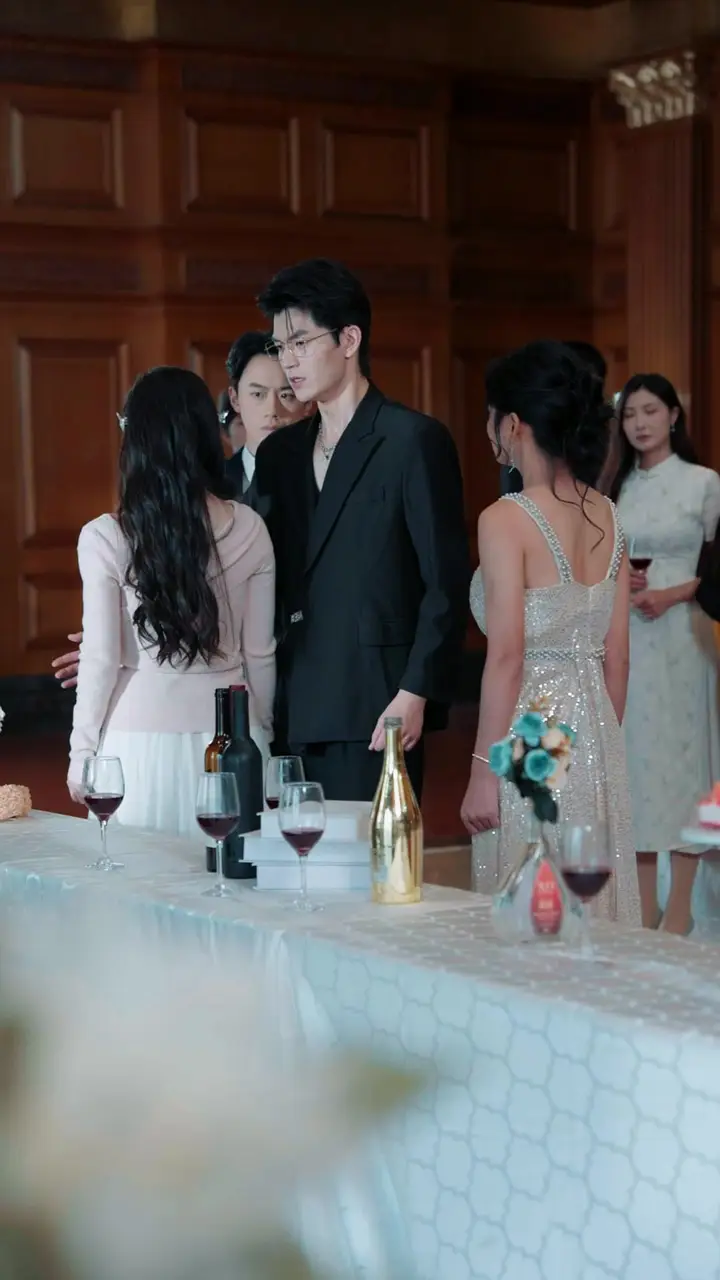 Episode Cover