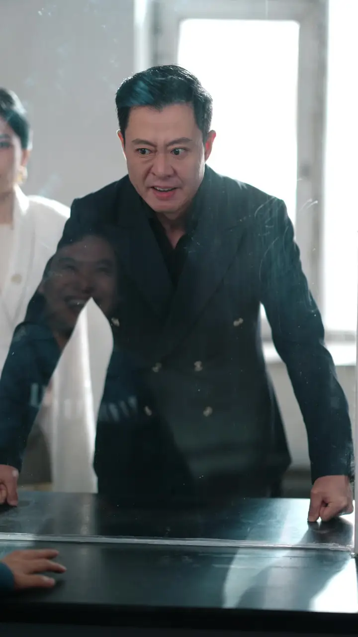 Episode Cover
